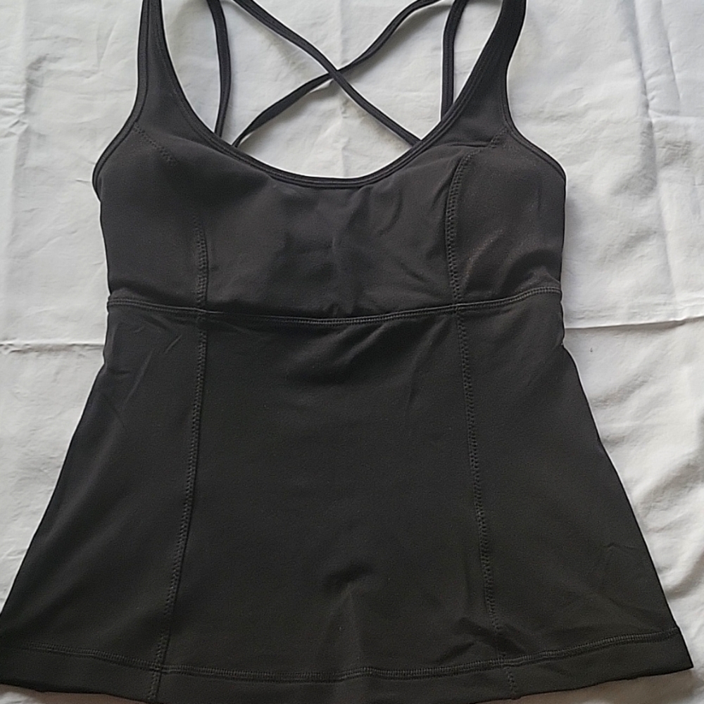 Lululemon top